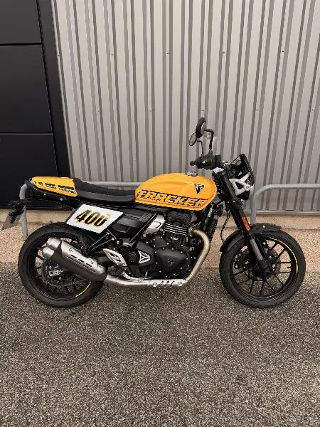 TRACKER 400