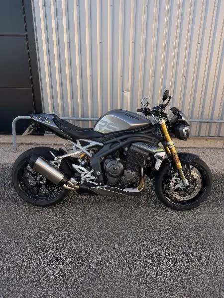 SPEED TRIPLE 1200 RS