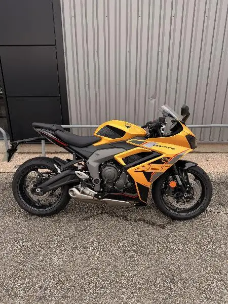 	DAYTONA 660