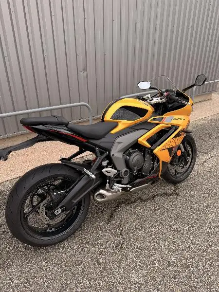	DAYTONA 660