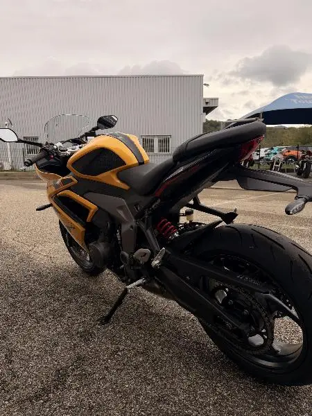 	DAYTONA 660