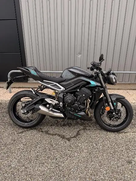 STREET TRIPLE 765 RS