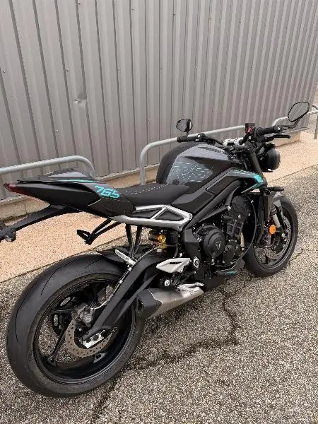 STREET TRIPLE 765 RS