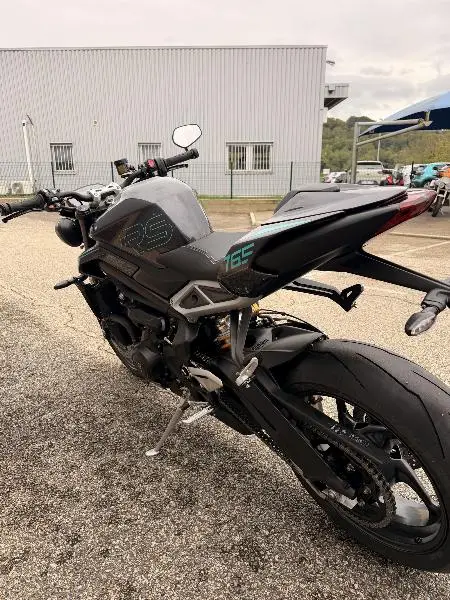 STREET TRIPLE 765 RS