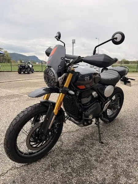 Scrambler 400 XC