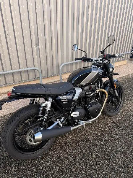 SPEED TWIN 900