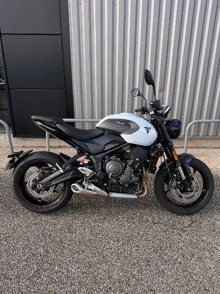 TRIDENT 660