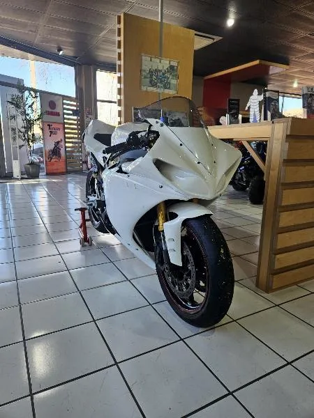 YZF 1000 R1 CROSS PLANE