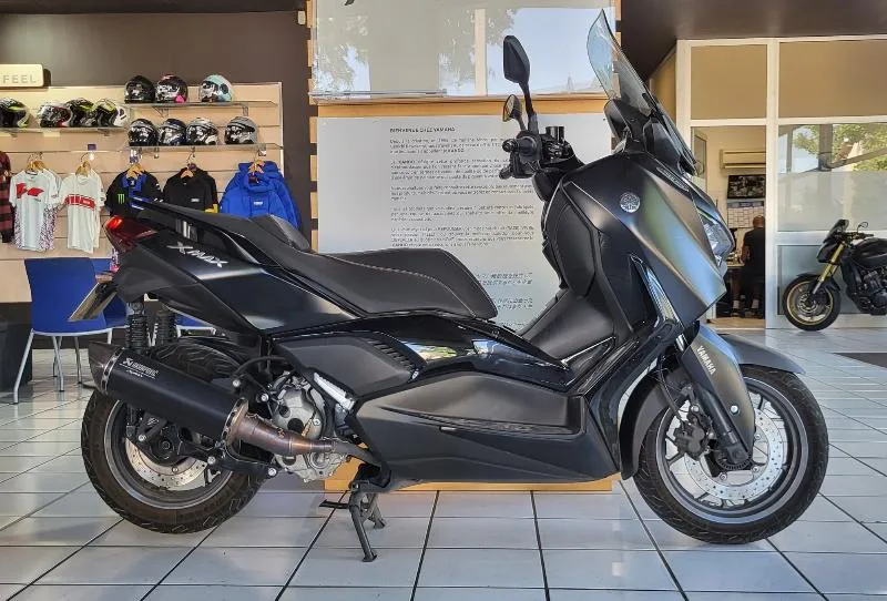 XMAX 300 Tech Max