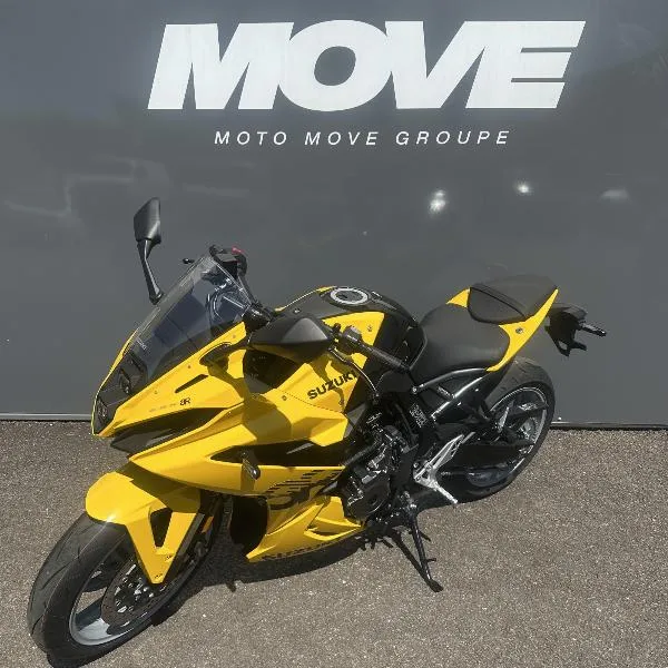 GSX 8R