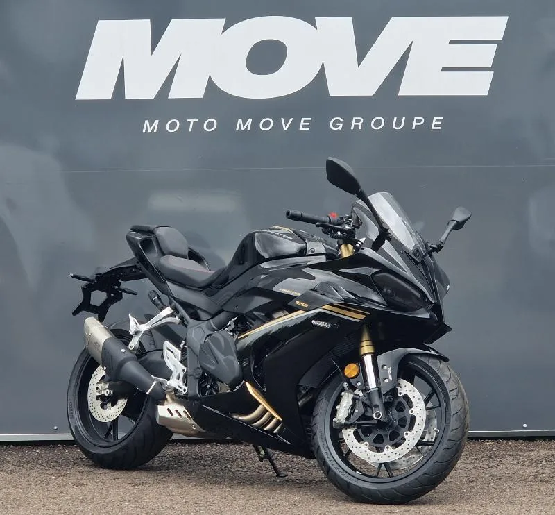 SRK 800 RR