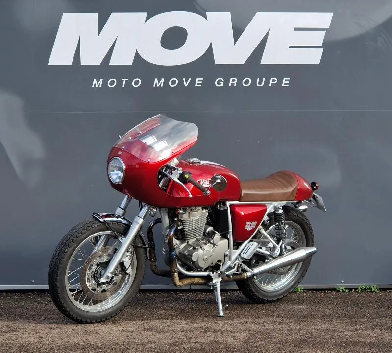 TT40 CAFE RACER