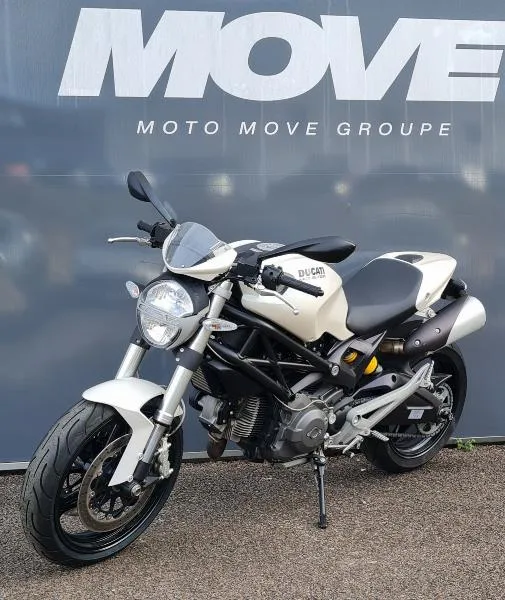 696 MONSTER