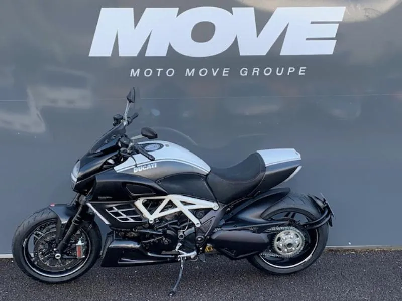 DIAVEL AMG