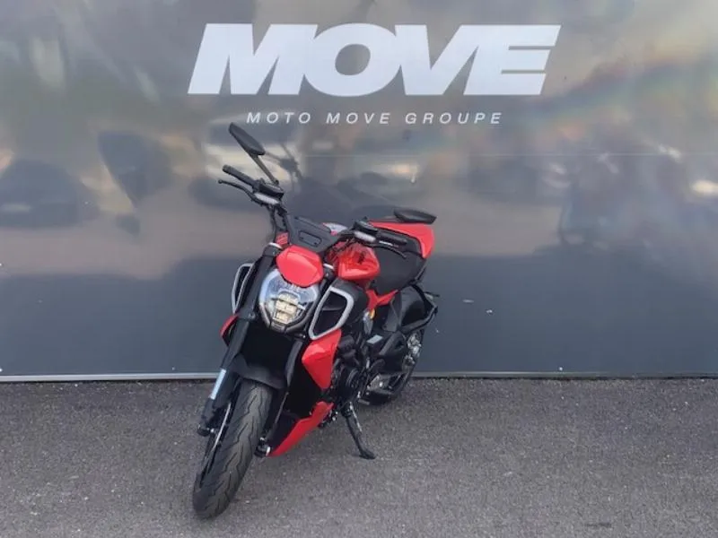 DIAVEL V4