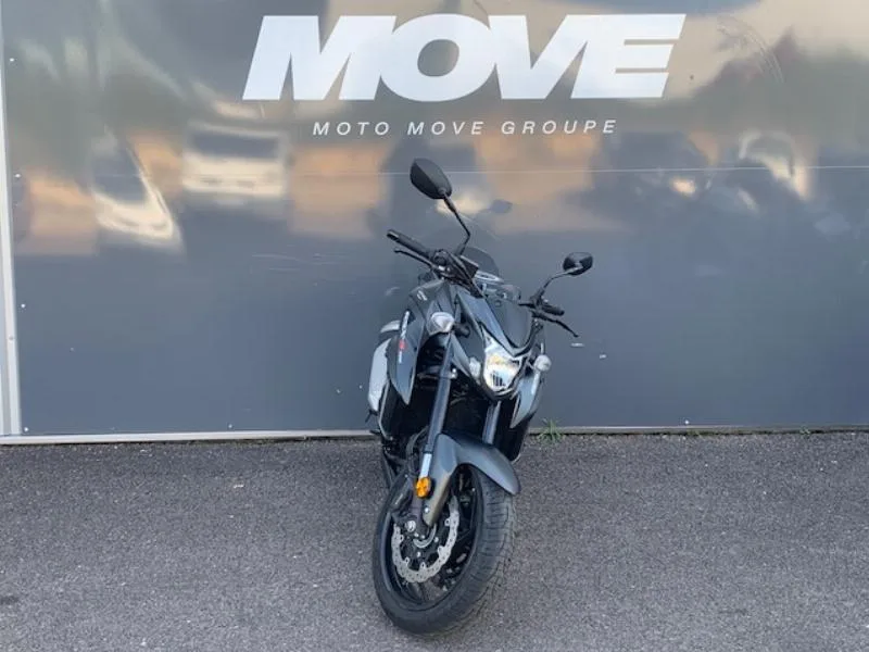 GSXS 750
