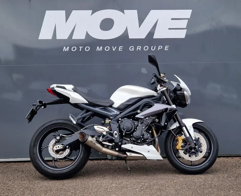 STREET TRIPLE 675