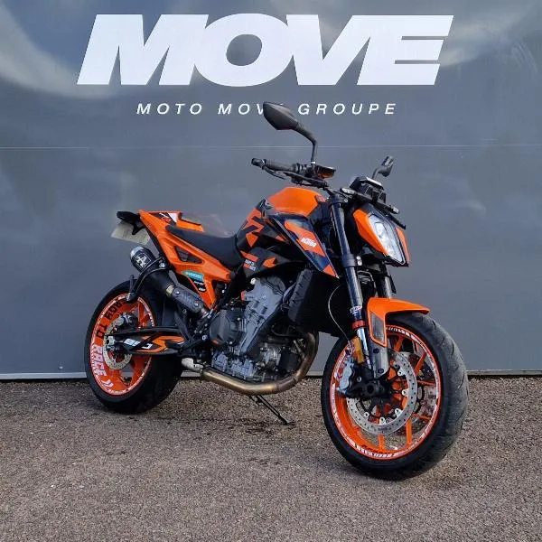 890 DUKE GP