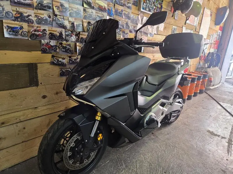 NSS FORZA 750