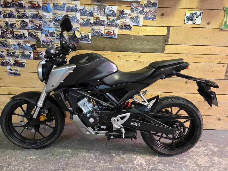 CBR 125 R