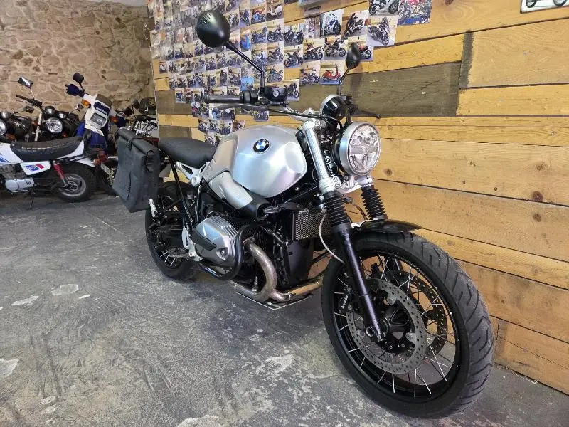 R NineT Scrambler