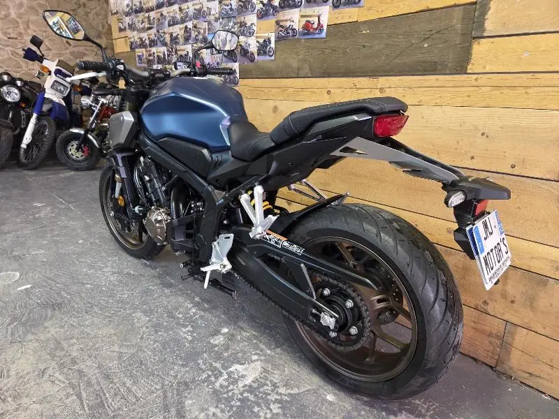 CB 650 RA