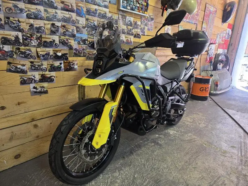 VSTROM 800DE