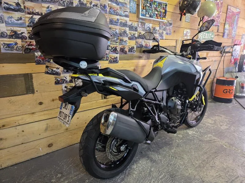 VSTROM 800DE