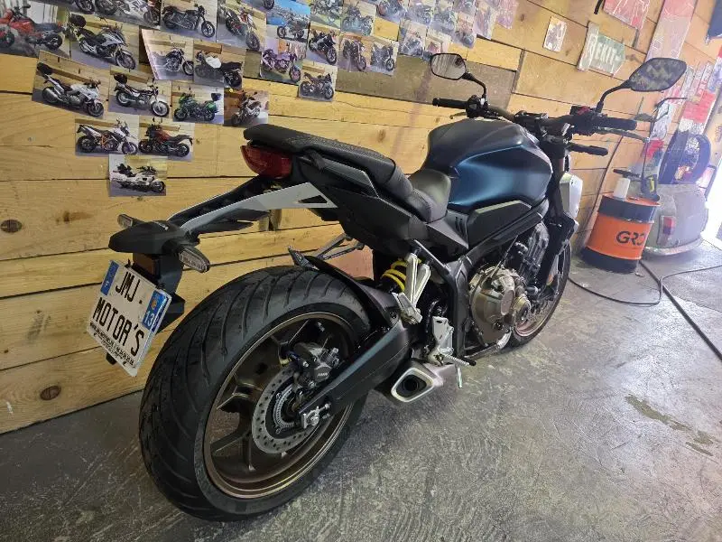 CB 650 RA