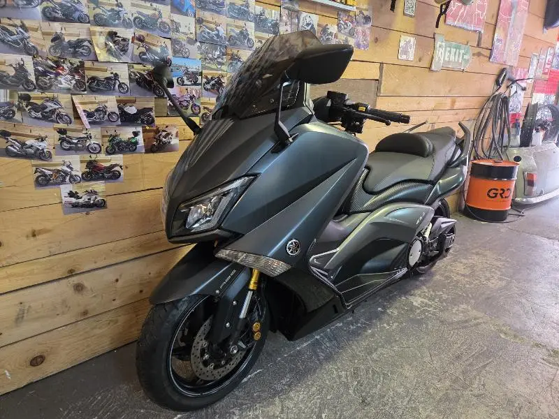 XP TMAX 530 IRON MAX