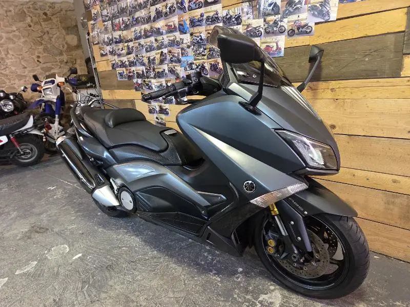 XP TMAX 530 IRON MAX