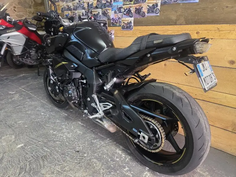 MT10