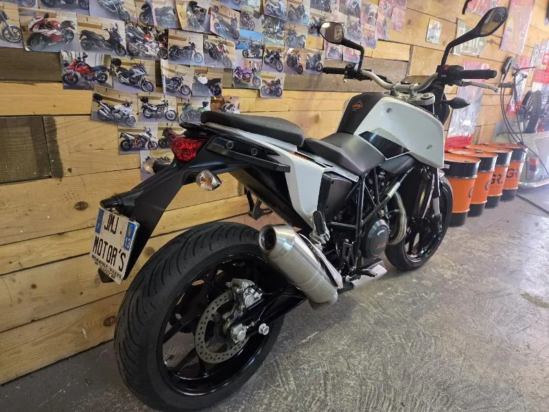 690 DUKE ABS