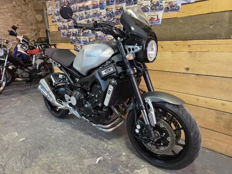XSR 900