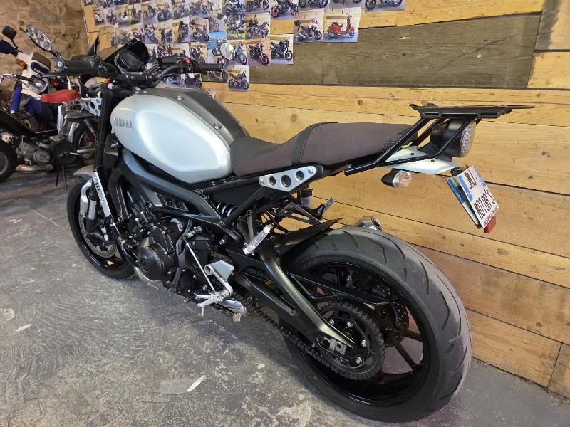 XSR 900