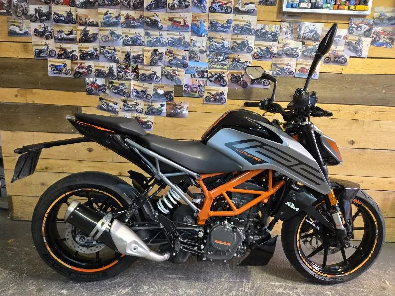 125 DUKE ABS