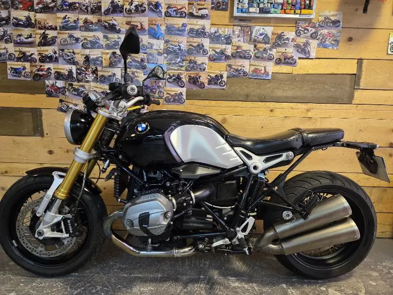 R NineT