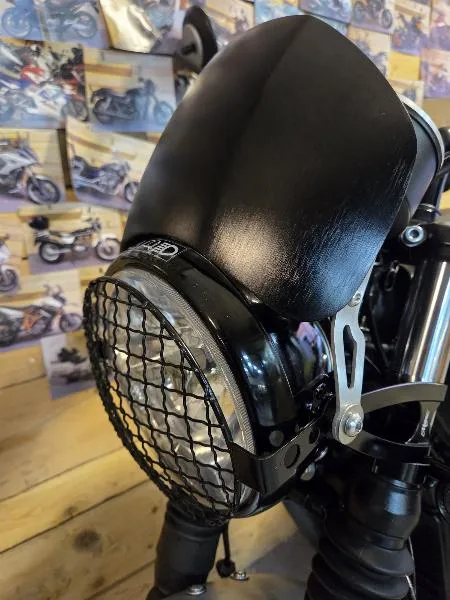 Bonneville T120 Black