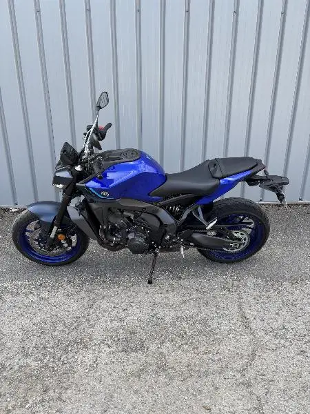 MT09