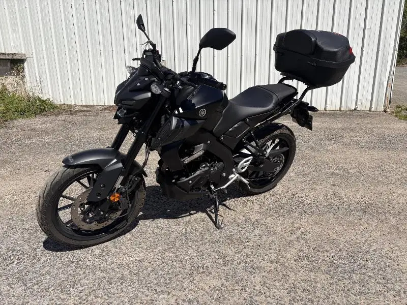 MT125 ABS