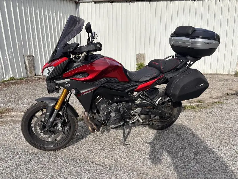 TRACER 900