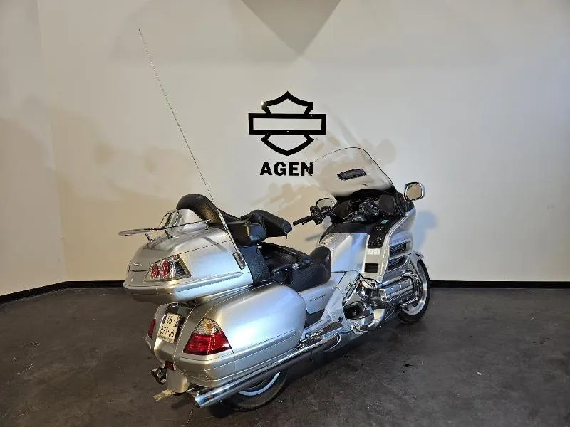 GL 1800 GOLDWING AIR BAG GPS