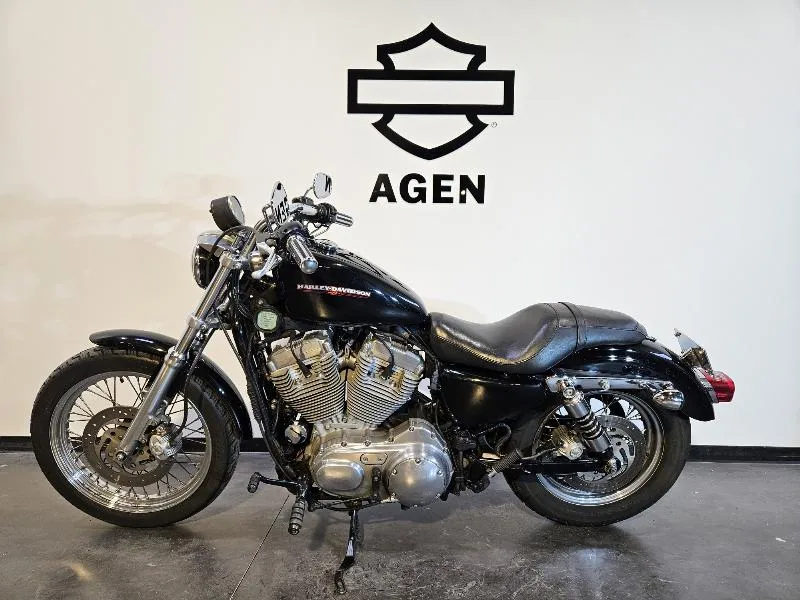 SPORTSTER 883