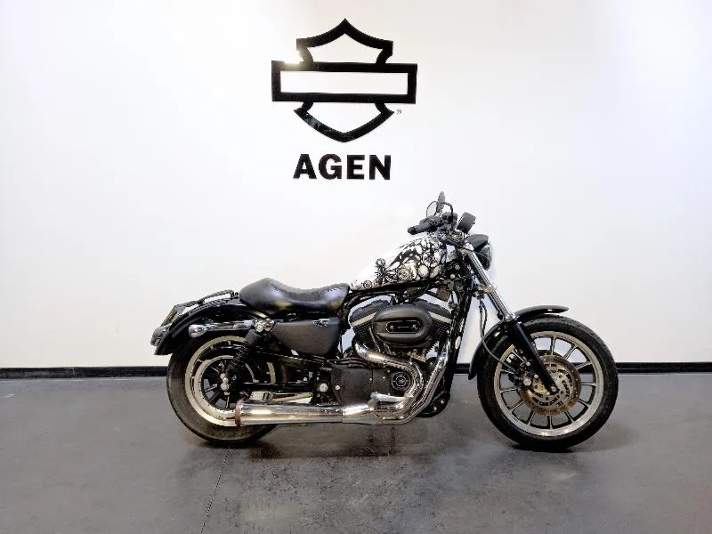 SPORTSTER 883