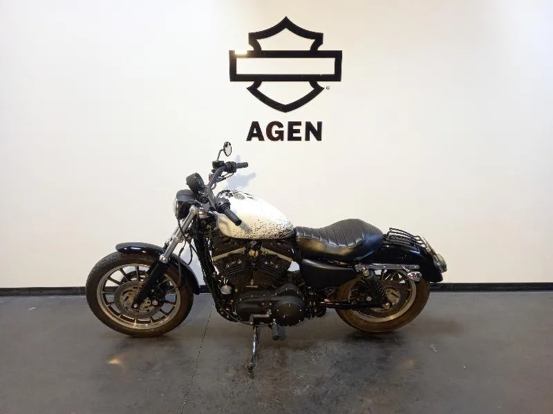 SPORTSTER 883