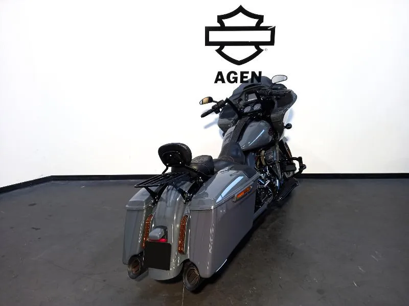 TOURING ROAD GLIDE 1923 CVO