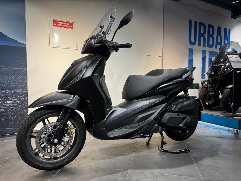 BEVERLY S 400