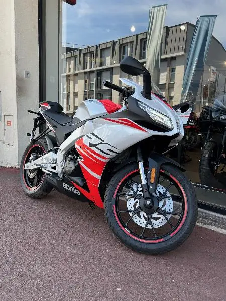 RS 125