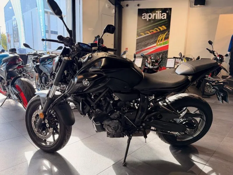 MT07 