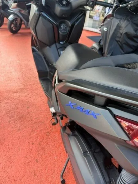 XMAX 125 TECH MAX